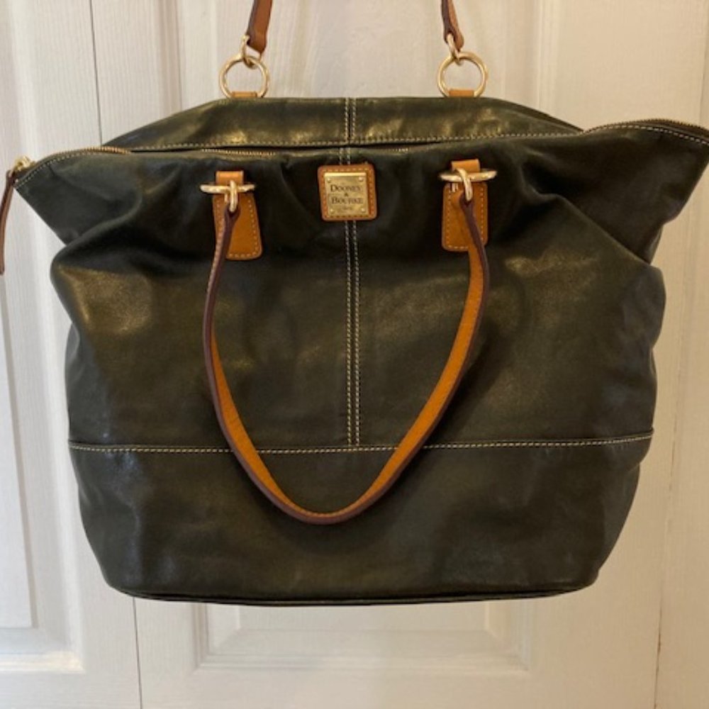 Dooney & Bourke Tote